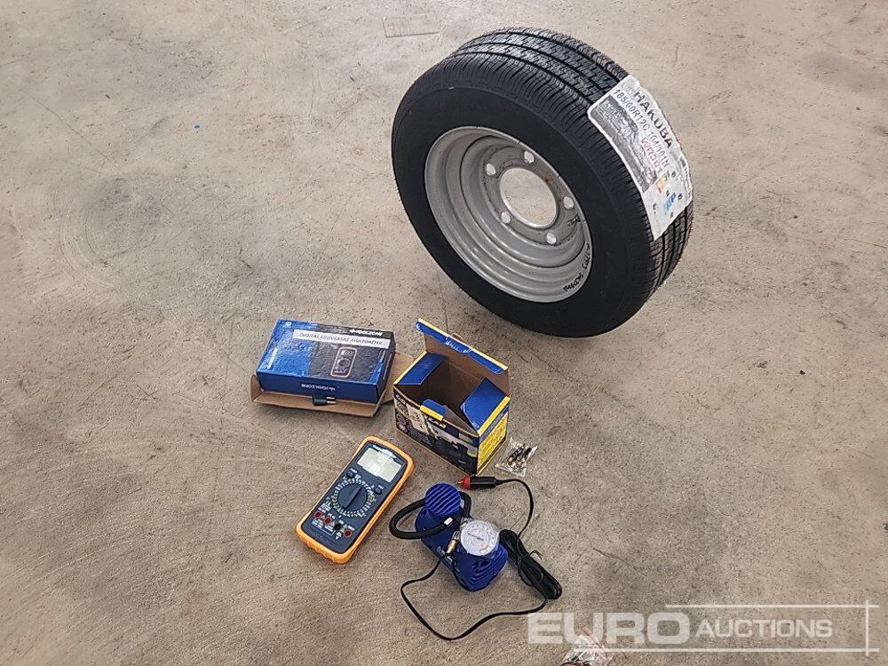 Vehicle Service Kit (12" Tyre, Portable Air Compressor & OBD Scanner) - Équipement de garage: photos 4 Vehicle Service Kit (12" Tyre, Portable Air Compressor & OBD Scanner) - Équipement de garage: photos 4