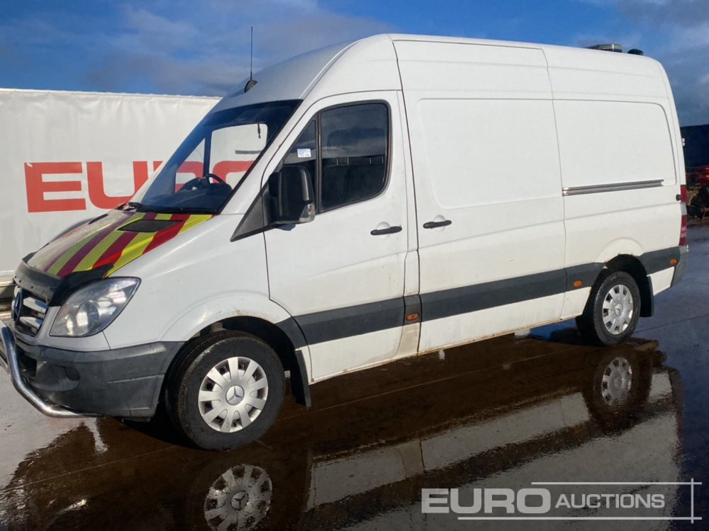 2011 Mercedes Sprinter - Véhicule utilitaire: photos 1 2011 Mercedes Sprinter - Véhicule utilitaire: photos 1