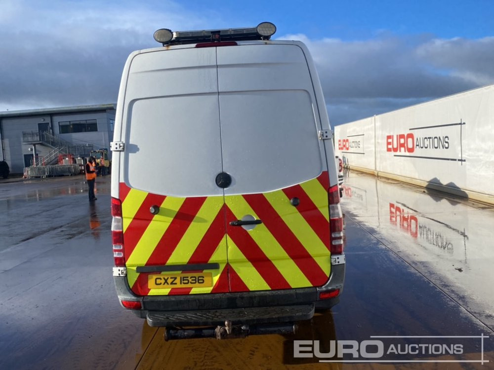 2011 Mercedes Sprinter - Véhicule utilitaire: photos 4 2011 Mercedes Sprinter - Véhicule utilitaire: photos 4