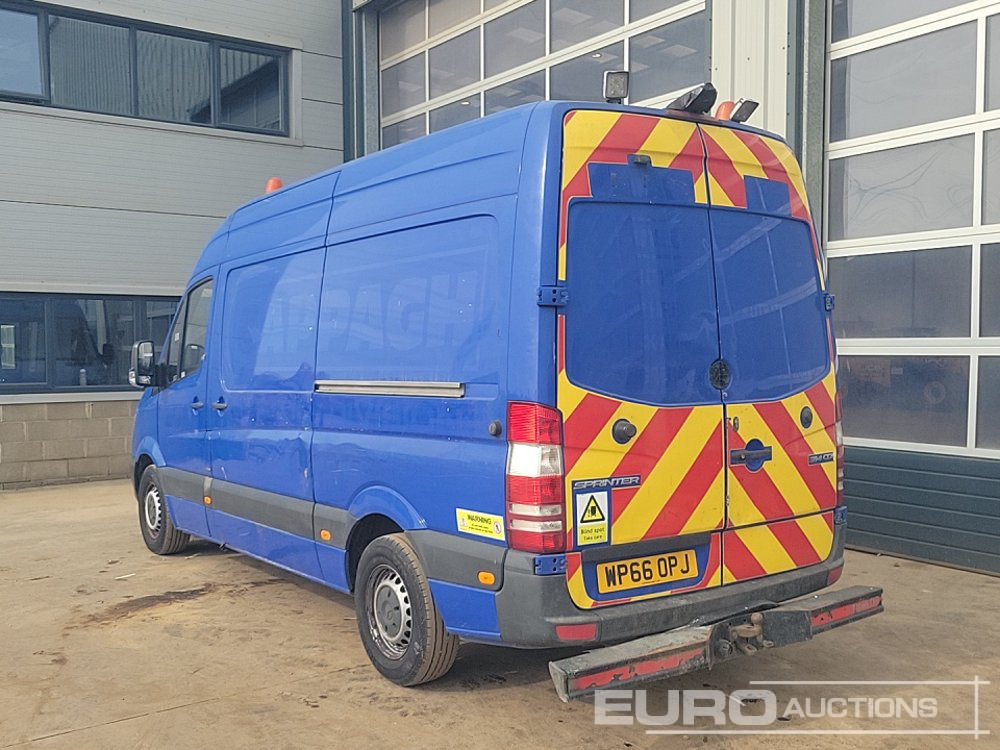 Mercedes Sprinter 313 CDI - Véhicule utilitaire: photos 3 Mercedes Sprinter 313 CDI - Véhicule utilitaire: photos 3