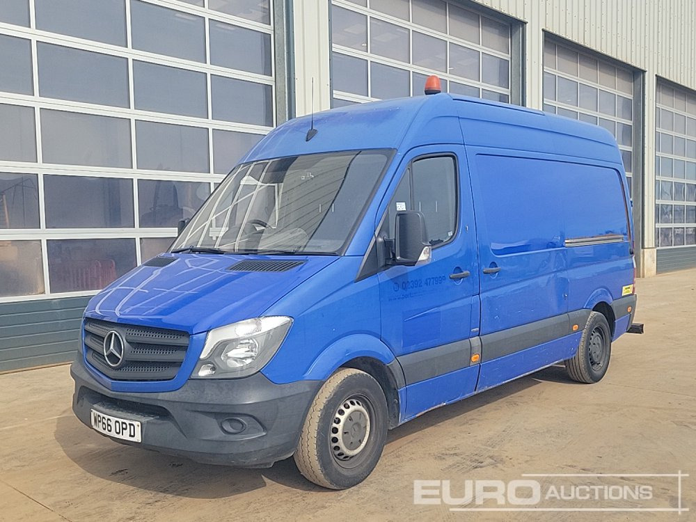 Mercedes Sprinter 313 CDI - Véhicule utilitaire: photos 1 Mercedes Sprinter 313 CDI - Véhicule utilitaire: photos 1