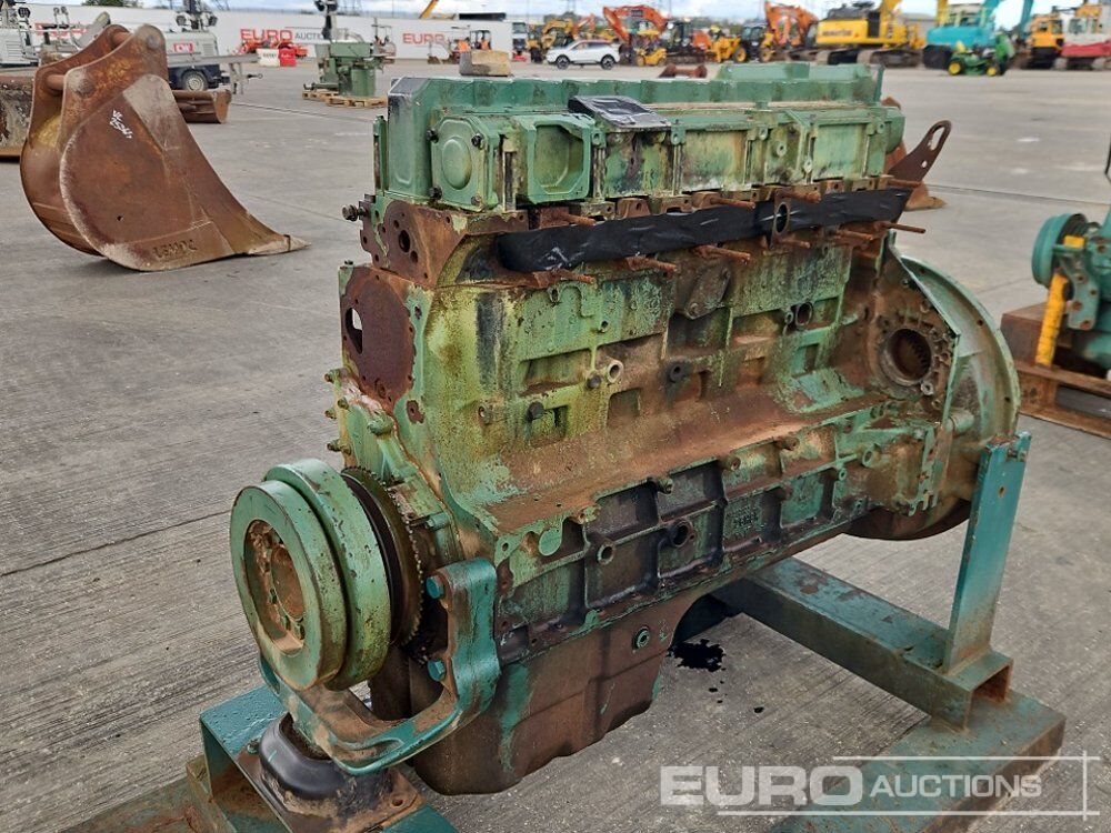 Volvo 6 Cylinder Engine Block - Moteur: photos 1 Volvo 6 Cylinder Engine Block - Moteur: photos 1