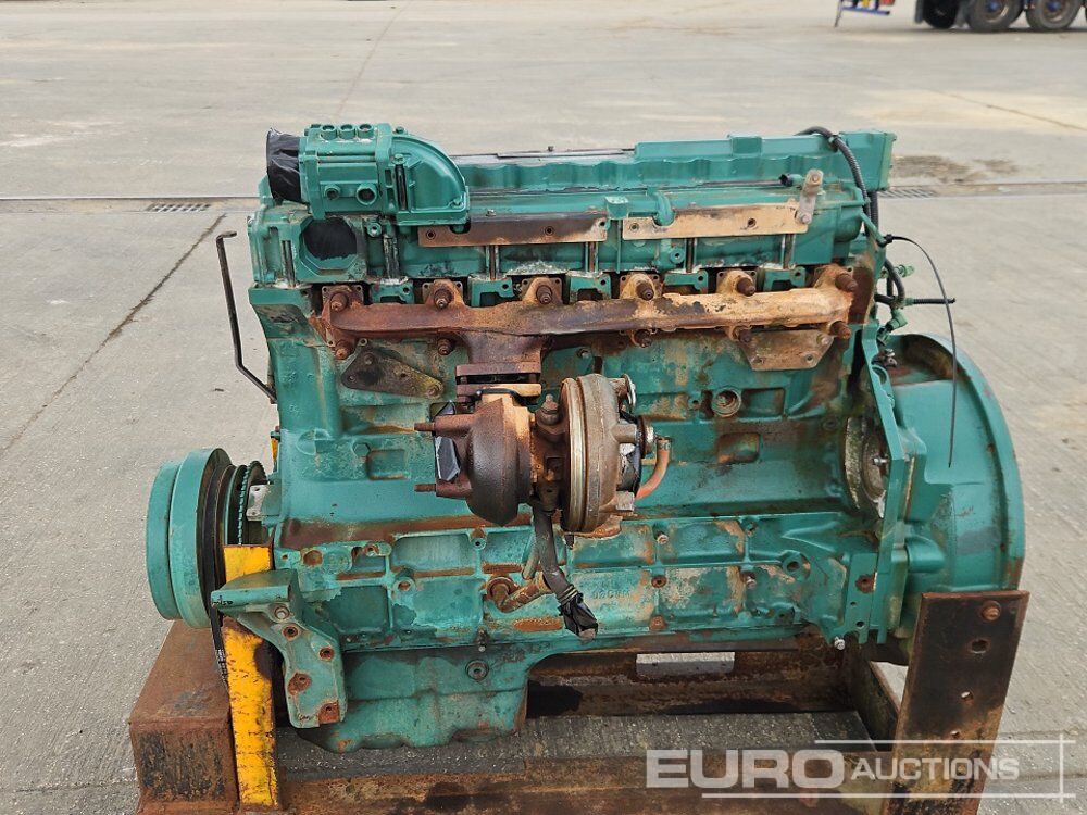 Volvo 6 Cylinder Engine Block - Moteur: photos 2 Volvo 6 Cylinder Engine Block - Moteur: photos 2