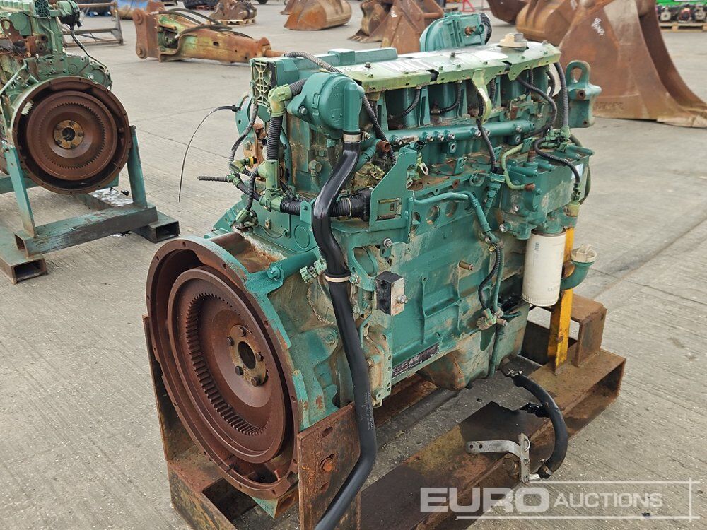 Volvo 6 Cylinder Engine Block - Moteur: photos 5 Volvo 6 Cylinder Engine Block - Moteur: photos 5