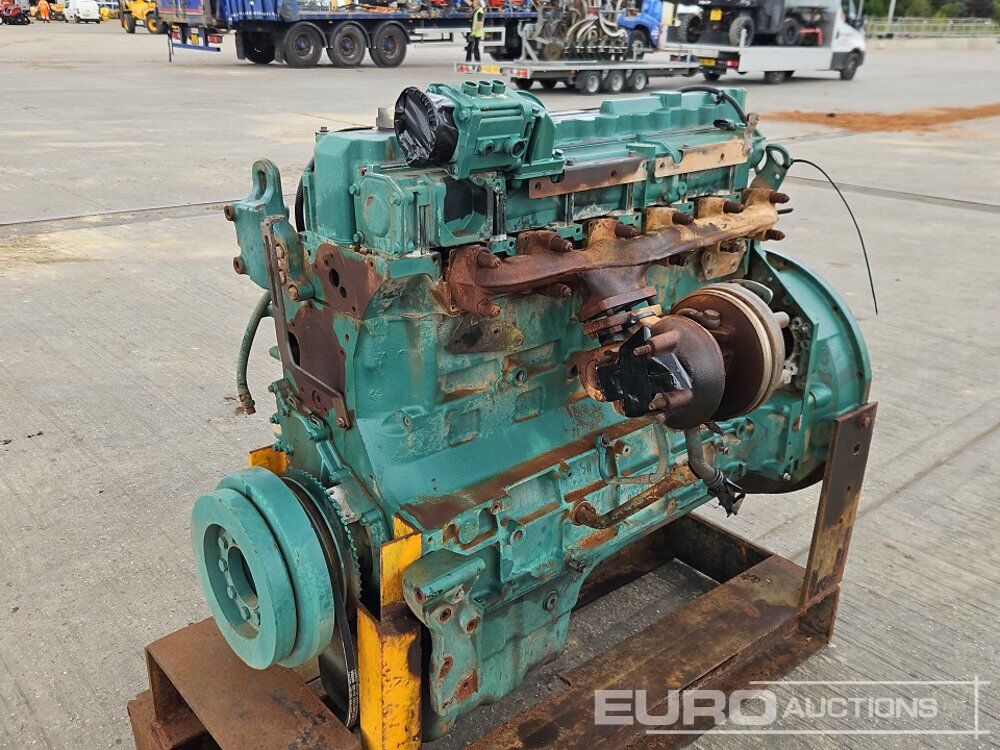 Volvo 6 Cylinder Engine Block - Moteur: photos 1 Volvo 6 Cylinder Engine Block - Moteur: photos 1