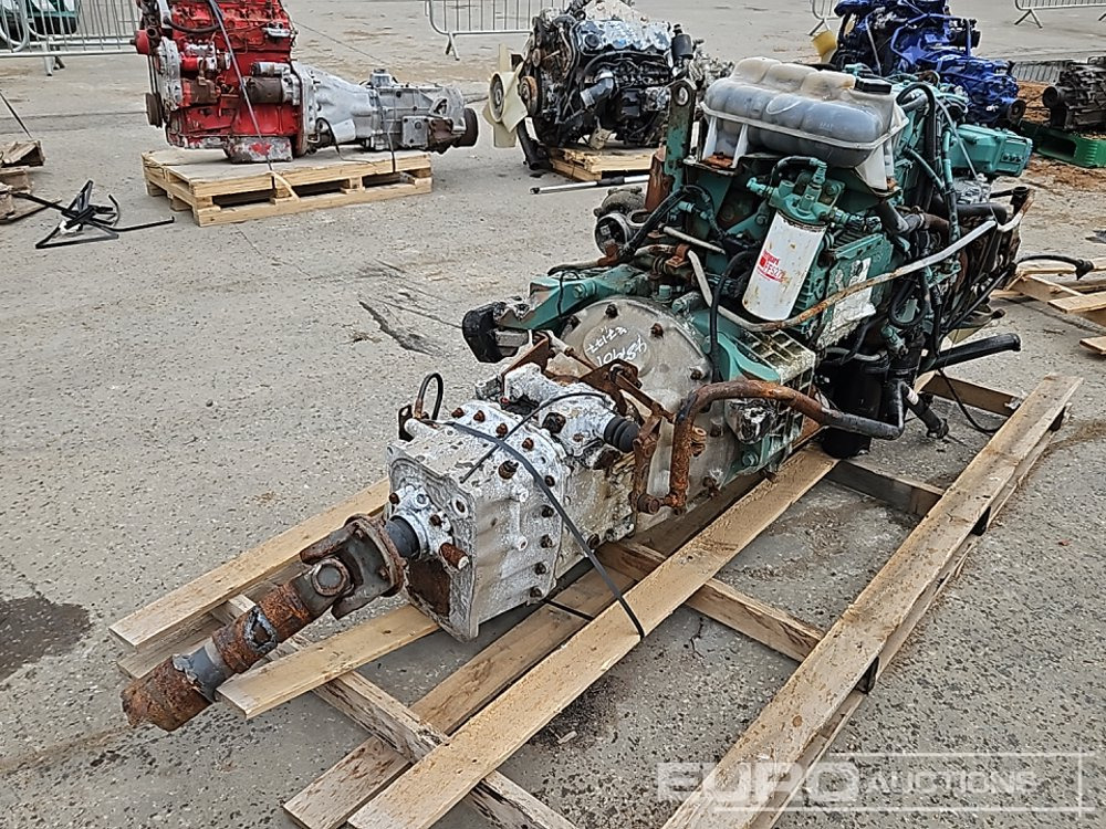 Volvo 6 Cylinder Engine, Gearbox - Moteur: photos 1 Volvo 6 Cylinder Engine, Gearbox - Moteur: photos 1
