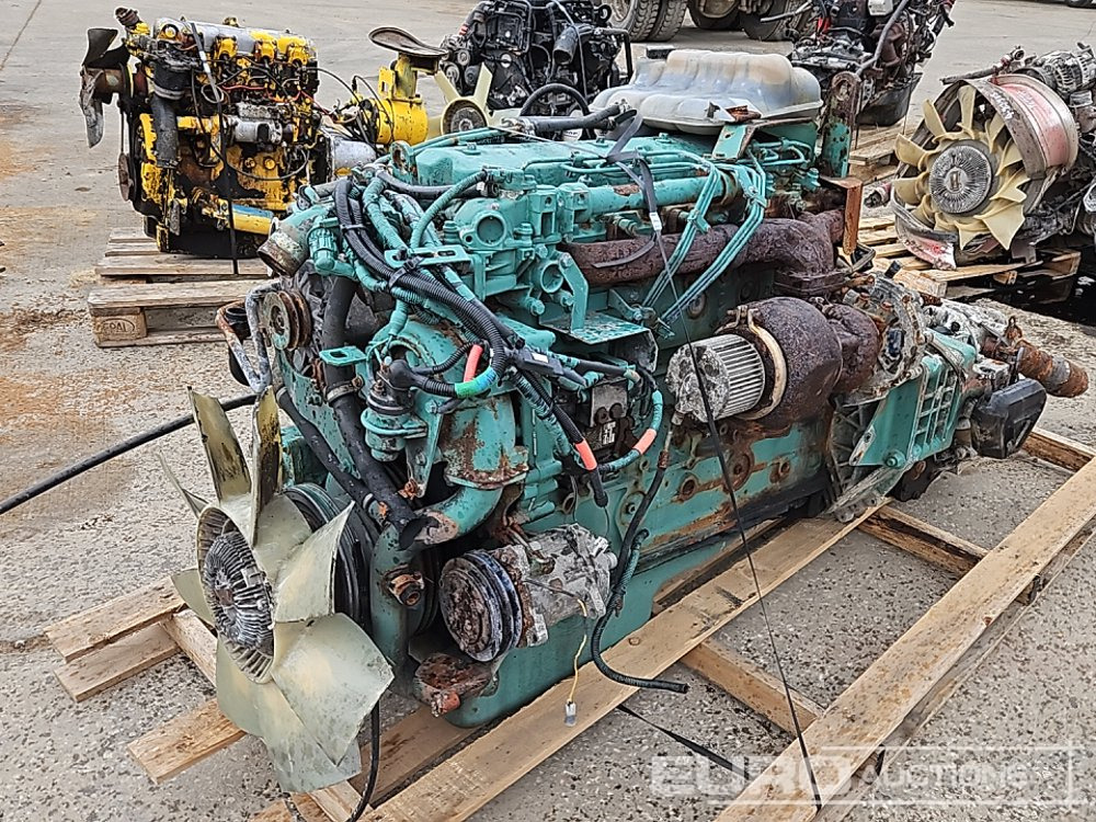 Volvo 6 Cylinder Engine, Gearbox - Moteur: photos 5 Volvo 6 Cylinder Engine, Gearbox - Moteur: photos 5