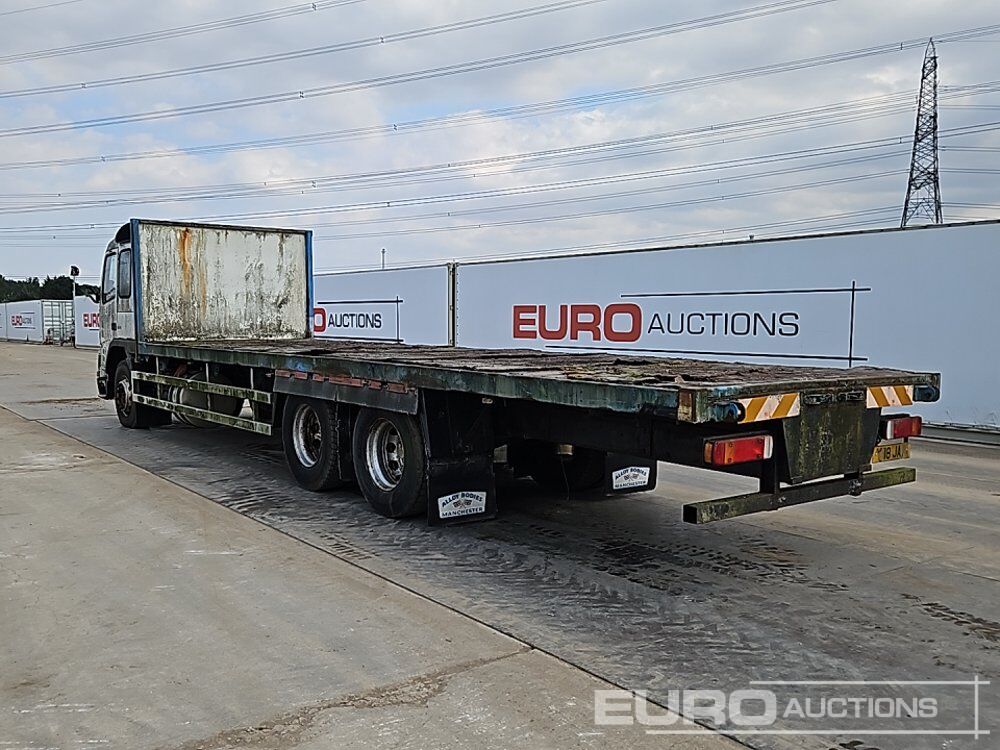 Volvo FM12 - Camion plateau: photos 3 Volvo FM12 - Camion plateau: photos 3