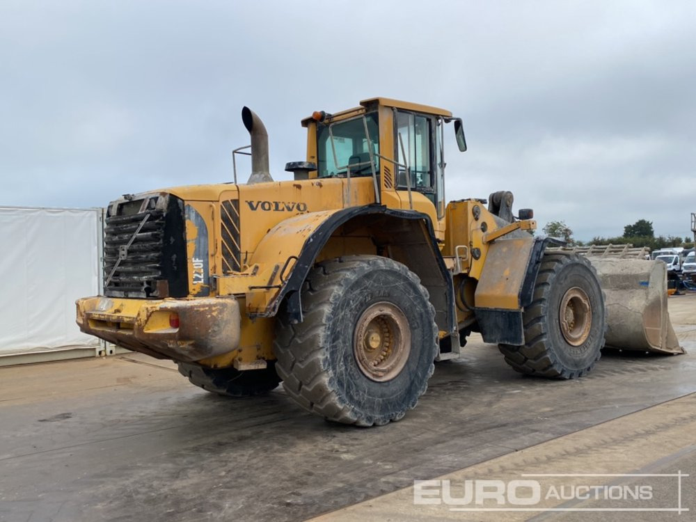 Volvo L220F - Chargeuse sur pneus: photos 5 Volvo L220F - Chargeuse sur pneus: photos 5
