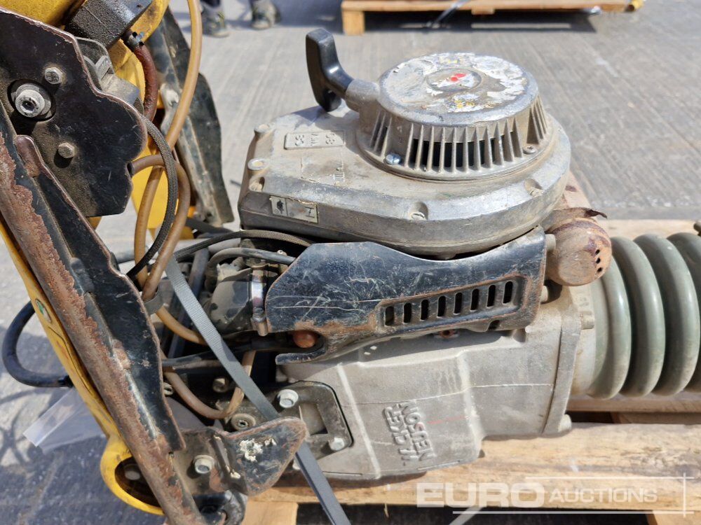 Pilonneuse Wacker Neuson BS50-2: photos 11 Pilonneuse Wacker Neuson BS50-2: photos 11