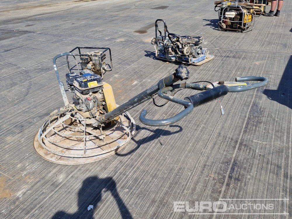 Wacker Neuson Petrol Concrete Power Float - Travaux routiers: photos 3 Wacker Neuson Petrol Concrete Power Float - Travaux routiers: photos 3