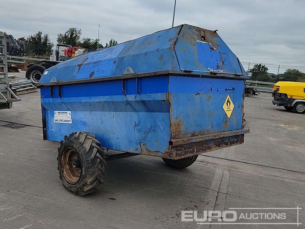 Western 2000 Litre Single Axle Bunded Fuel Bowser - Cuve de stockage: photos 3 Western 2000 Litre Single Axle Bunded Fuel Bowser - Cuve de stockage: photos 3