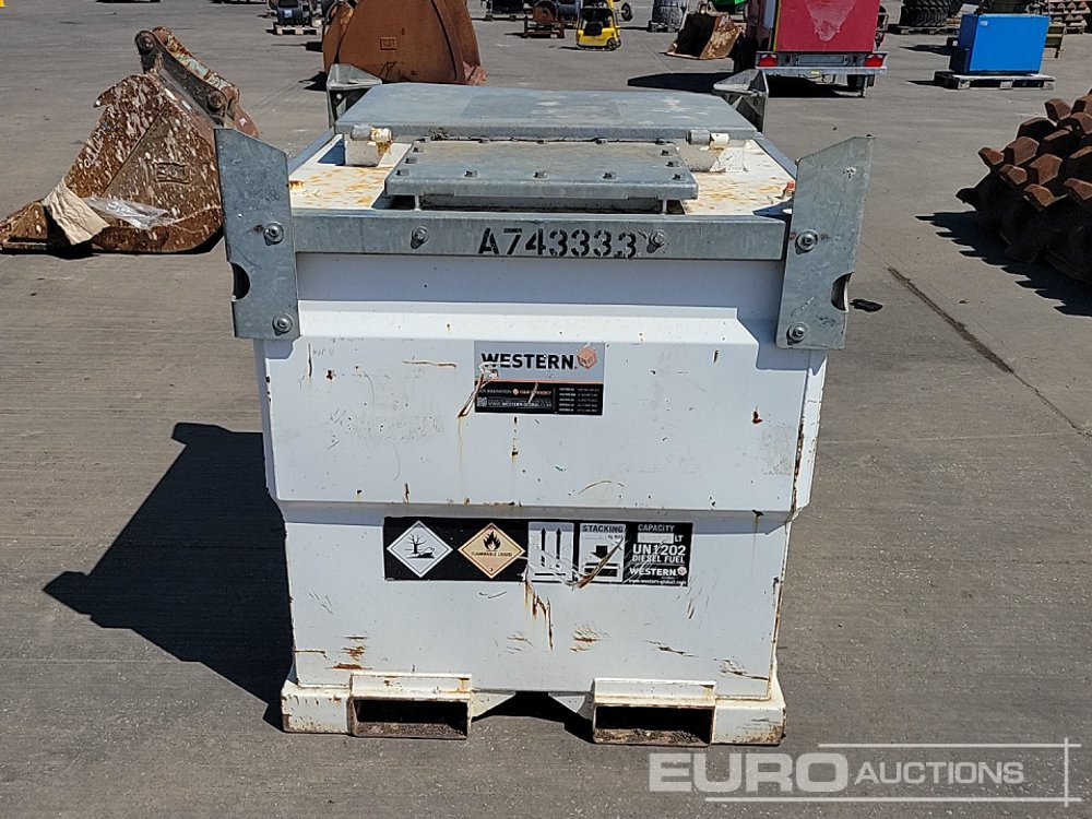 Western Static Bunded Fuel Bowser, Electric Pump - Cuve de stockage: photos 4 Western Static Bunded Fuel Bowser, Electric Pump - Cuve de stockage: photos 4