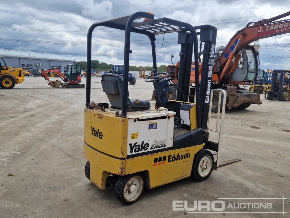 Yale ERC12DAEV2160 Electric Forklift, 2 Stage Mast, Forks (No Drive) - Chariot élévateur électrique: photos 5 Yale ERC12DAEV2160 Electric Forklift, 2 Stage Mast, Forks (No Drive) - Chariot élévateur électrique: photos 5