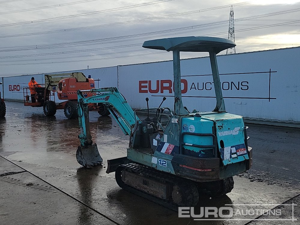 Yanmar B12-2 - Mini pelle: photos 3 Yanmar B12-2 - Mini pelle: photos 3