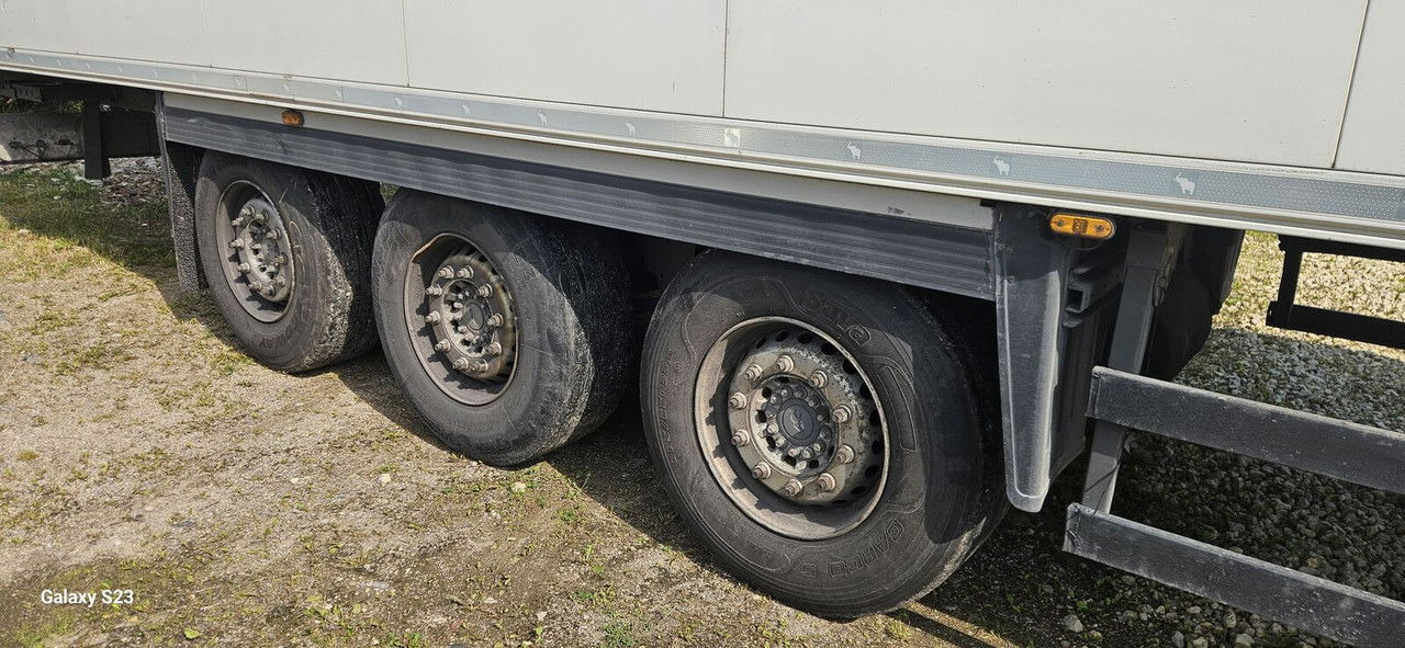 Schmitz Cargobull - Semi-remorque frigorifique: photos 4 Schmitz Cargobull - Semi-remorque frigorifique: photos 4