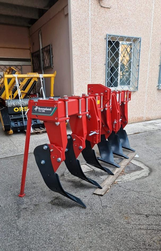 Dissodatore 6 ancore nuovo Kverneland CLI 630 - Décompacteur: photos 2 Dissodatore 6 ancore nuovo Kverneland CLI 630 - Décompacteur: photos 2