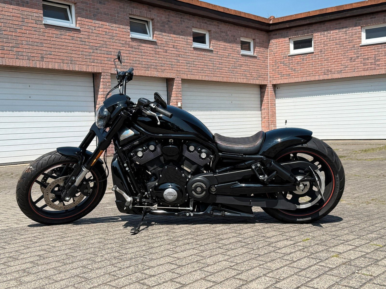 Harley-Davidson Night Rod - Motocyclette: photos 1 Harley-Davidson Night Rod - Motocyclette: photos 1