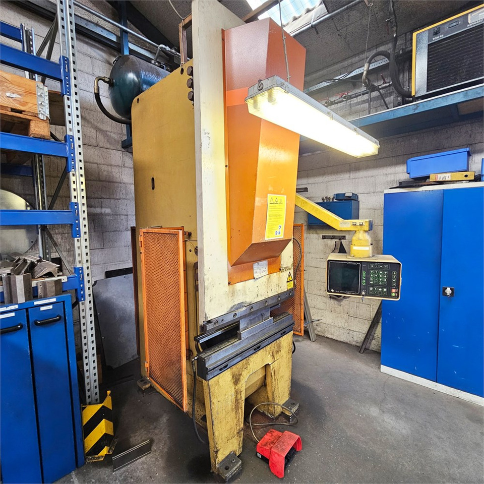 ABC DONEWELL 80 - 1000 C - Machine-outil: photos 1 ABC DONEWELL 80 - 1000 C - Machine-outil: photos 1