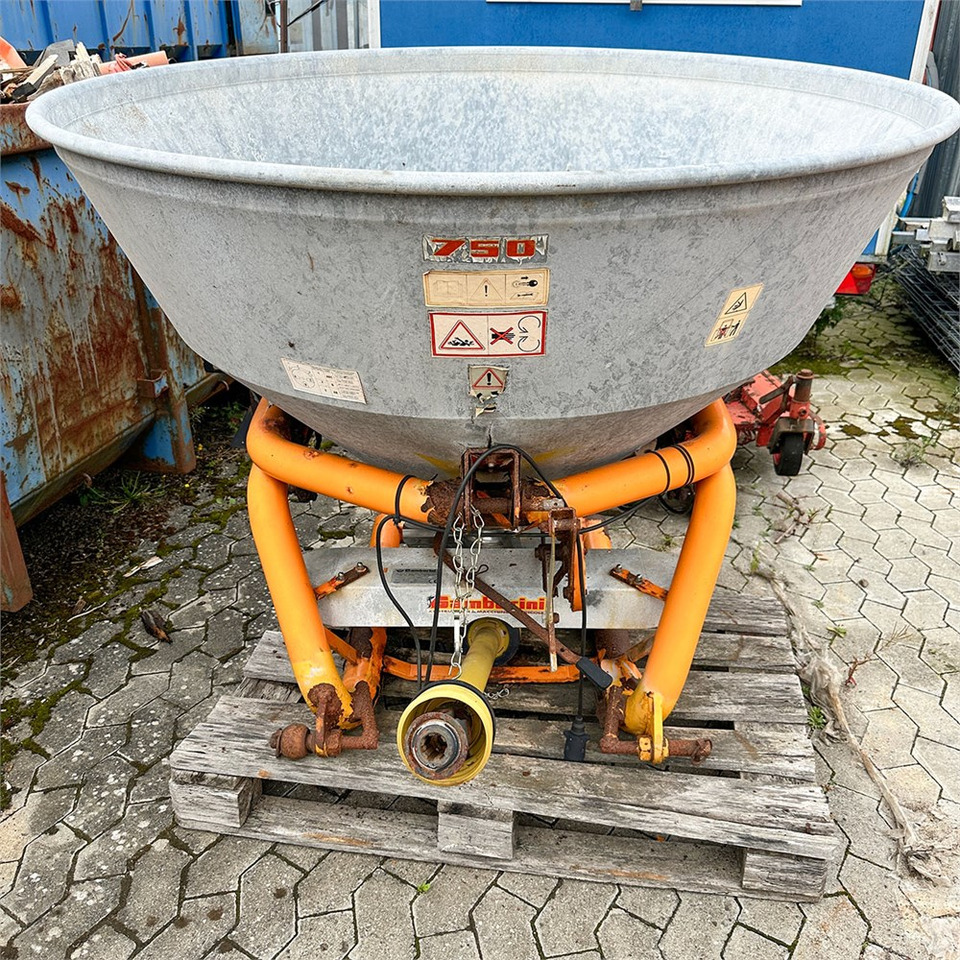 ABC Gamberini MGD 730 - Distributeur d'engrais: photos 2 ABC Gamberini MGD 730 - Distributeur d'engrais: photos 2