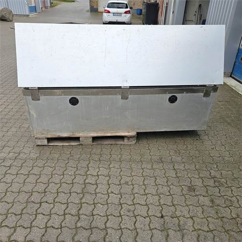 ABC Materialeskab til ladbil - Cabine et intérieur pour Camion: photos 4 ABC Materialeskab til ladbil - Cabine et intérieur pour Camion: photos 4