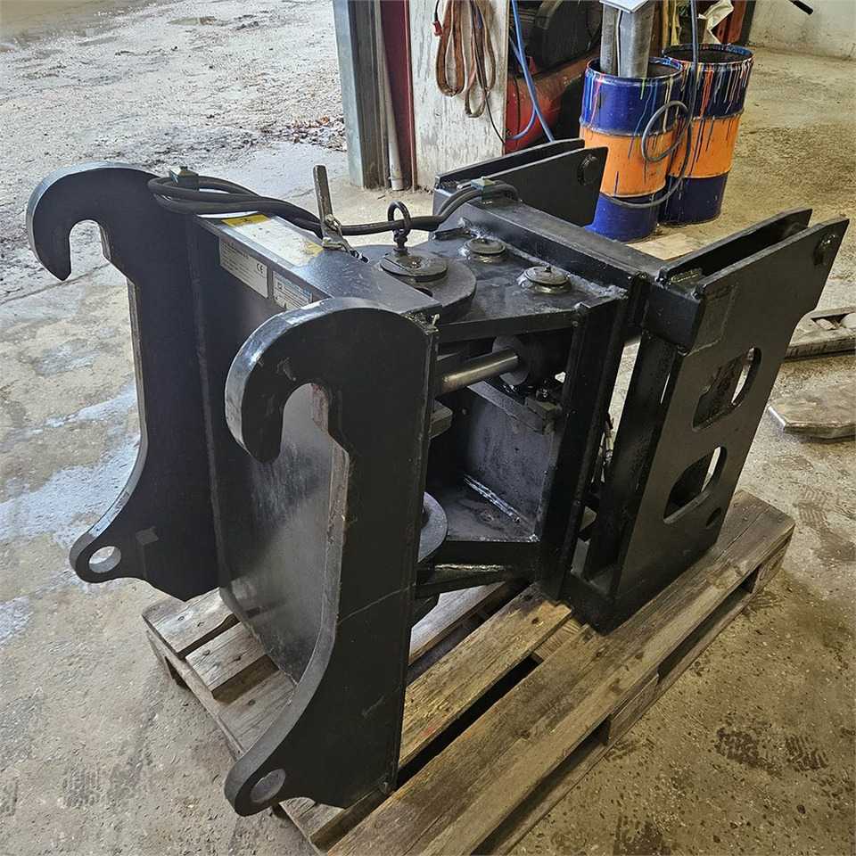 Komatsu 712-714-716-718 serien - Accessoire pour Chariot télescopique: photos 3 Komatsu 712-714-716-718 serien - Accessoire pour Chariot télescopique: photos 3
