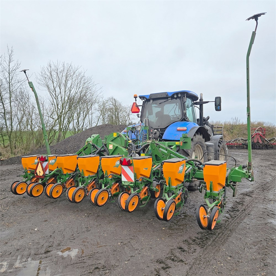 Amazone ED 602-K - Semoir/ Planteuse: photos 1 Amazone ED 602-K - Semoir/ Planteuse: photos 1