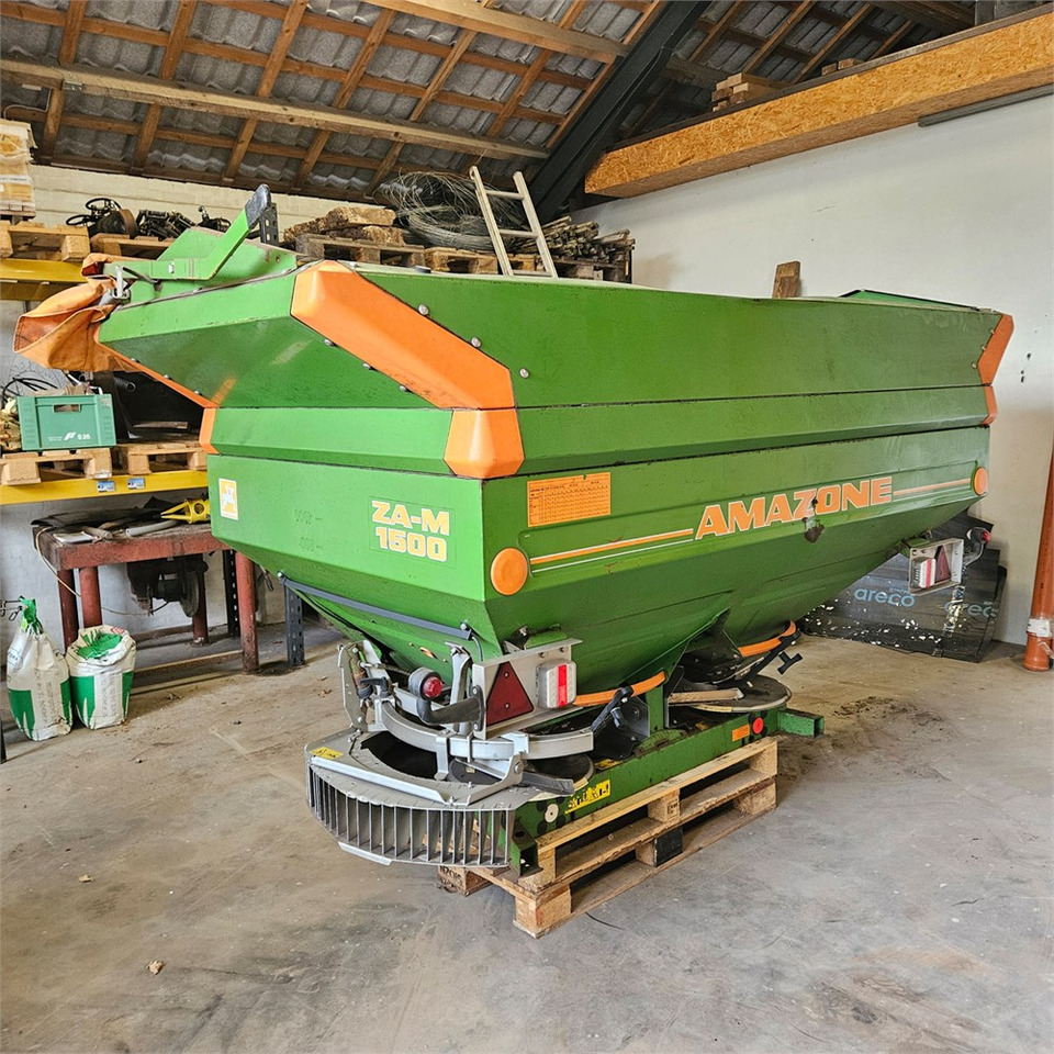 Amazone ZA-M 1500 - Epandeurs: photos 1 Amazone ZA-M 1500 - Epandeurs: photos 1