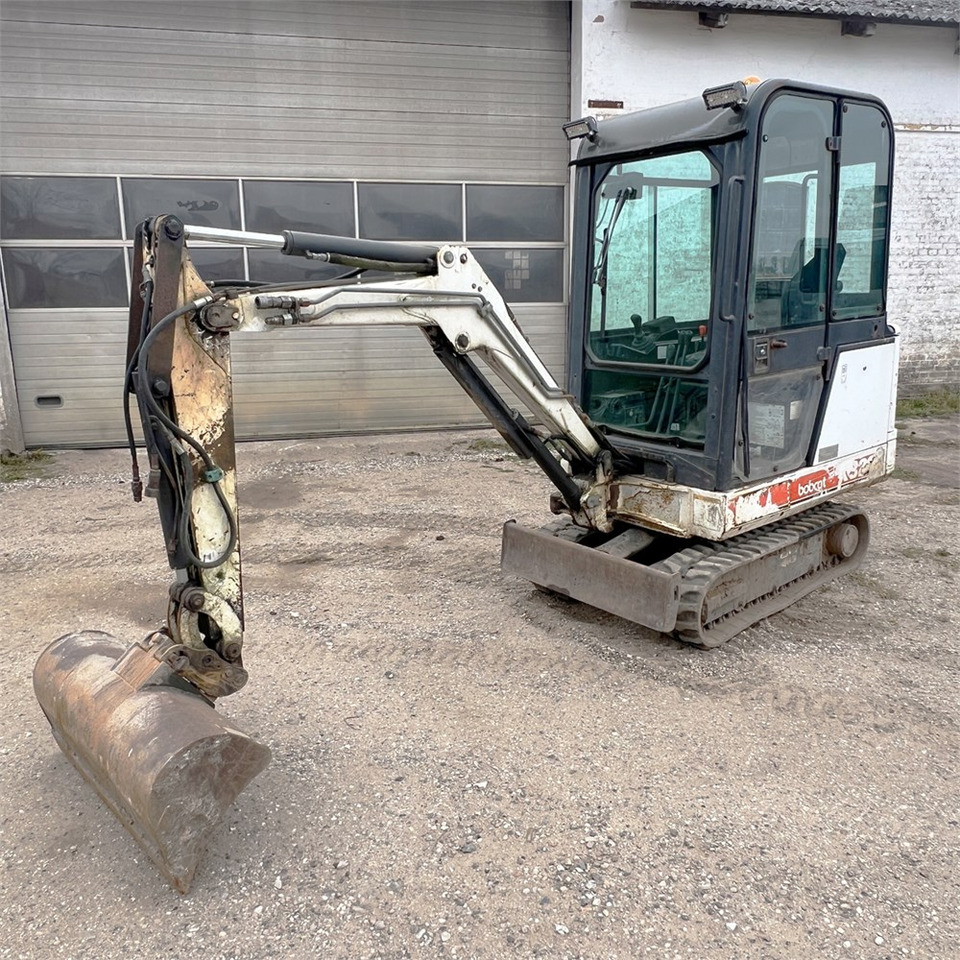 Bobcat 320 - Mini pelle: photos 3 Bobcat 320 - Mini pelle: photos 3