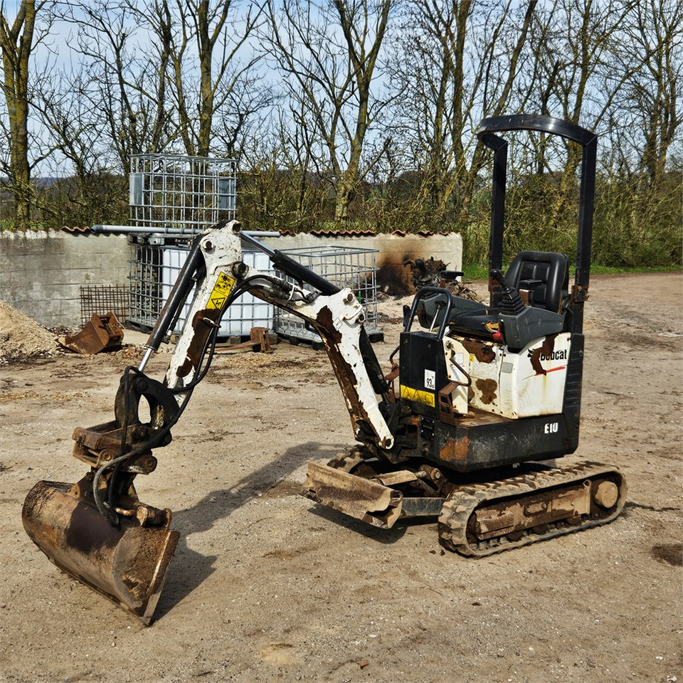 Bobcat E10 - Mini pelle: photos 2 Bobcat E10 - Mini pelle: photos 2