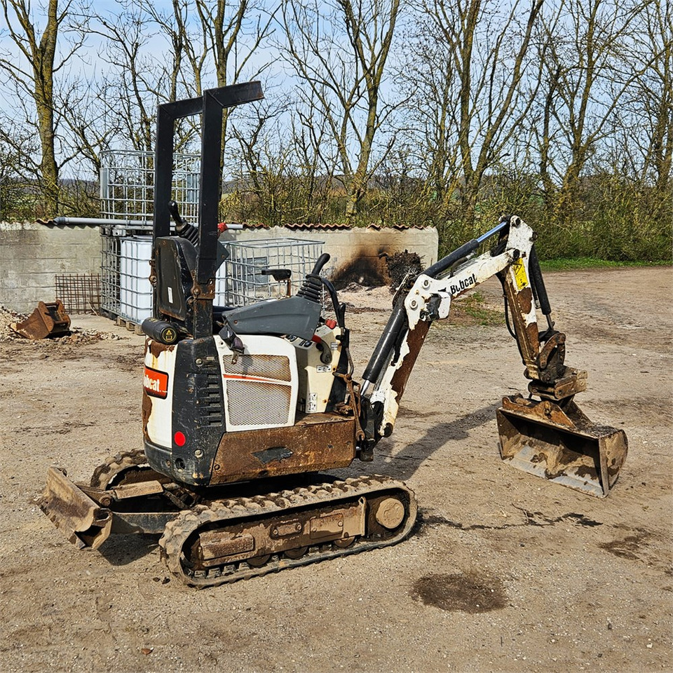 Bobcat E10 - Mini pelle: photos 5 Bobcat E10 - Mini pelle: photos 5