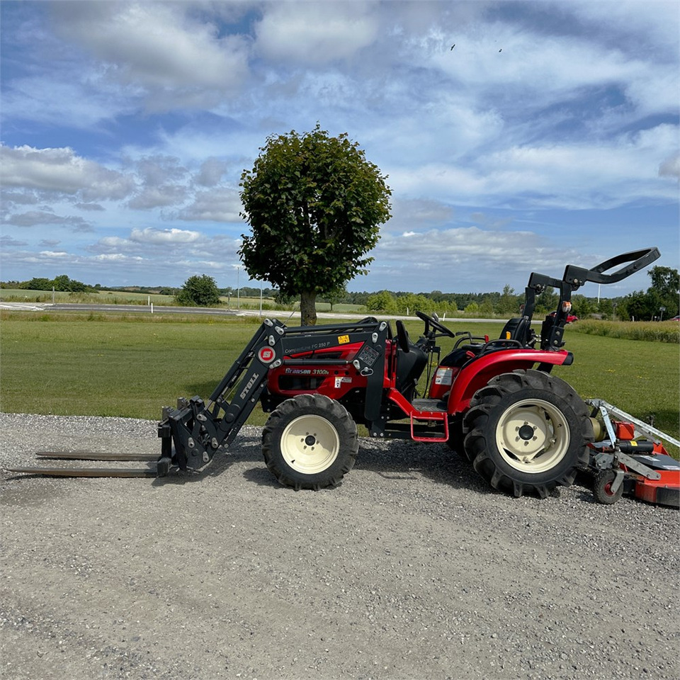 Branson 3100H - Tracteur communal: photos 4 Branson 3100H - Tracteur communal: photos 4