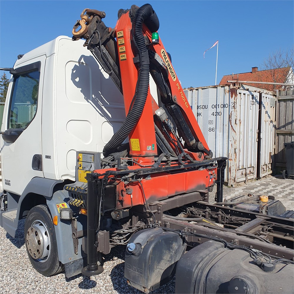 DAF 45.180 - Châssis cabine, Camion grue: photos 3 DAF 45.180 - Châssis cabine, Camion grue: photos 3