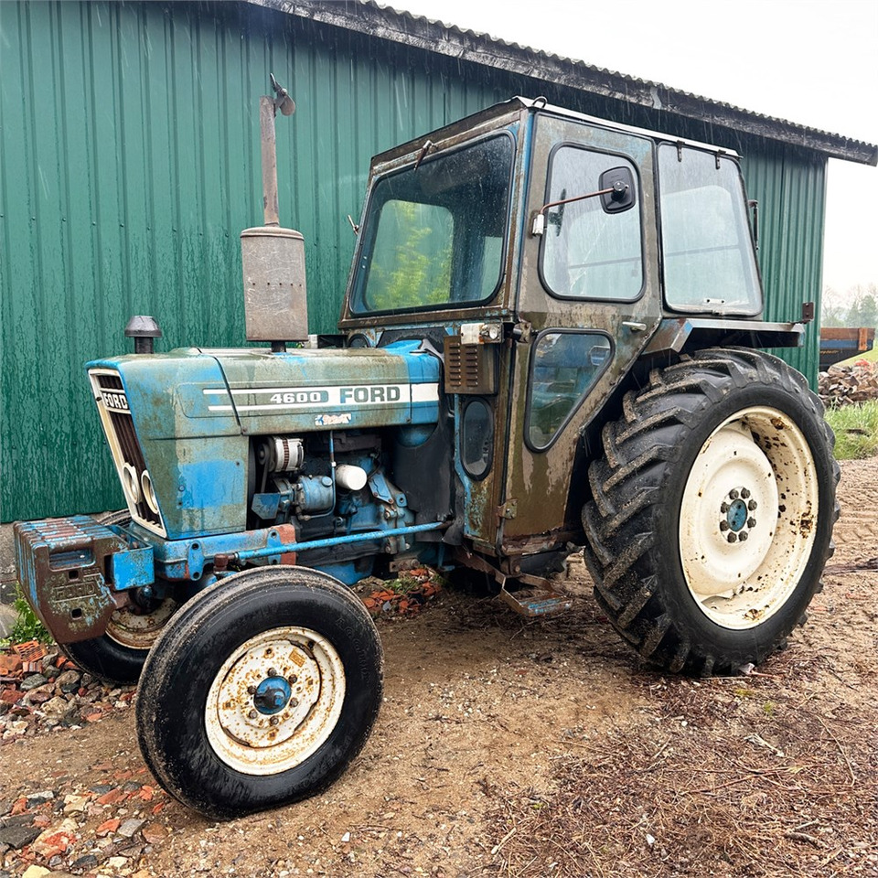 Ford 4600 - Tracteur agricole: photos 1 Ford 4600 - Tracteur agricole: photos 1