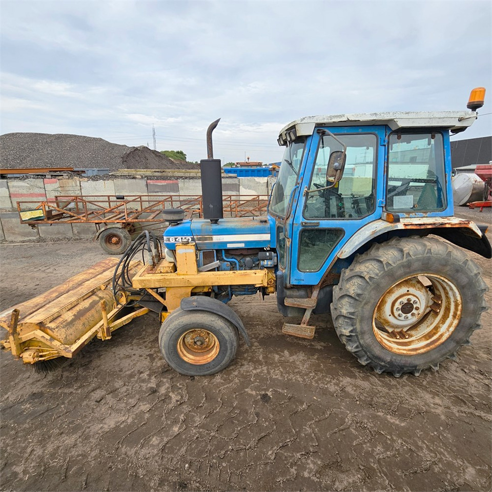Ford 6410 - Tracteur agricole: photos 2 Ford 6410 - Tracteur agricole: photos 2