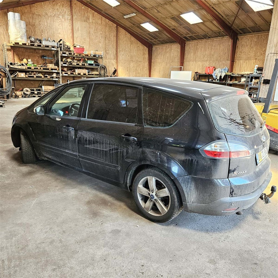 Ford S-Max - SUV: photos 4 Ford S-Max - SUV: photos 4