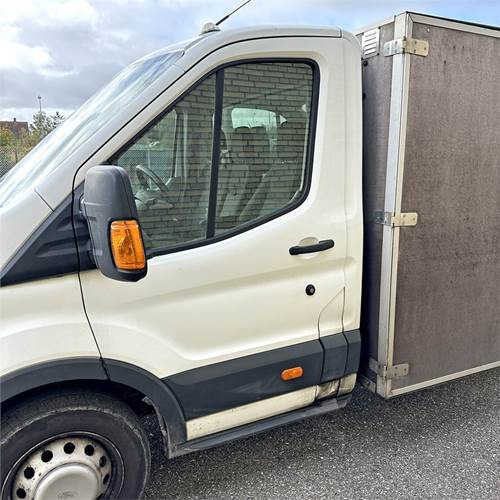 Camion plateau Ford Transit 2.2 TDCi (155HK) Chassis RWD Man: photos 12