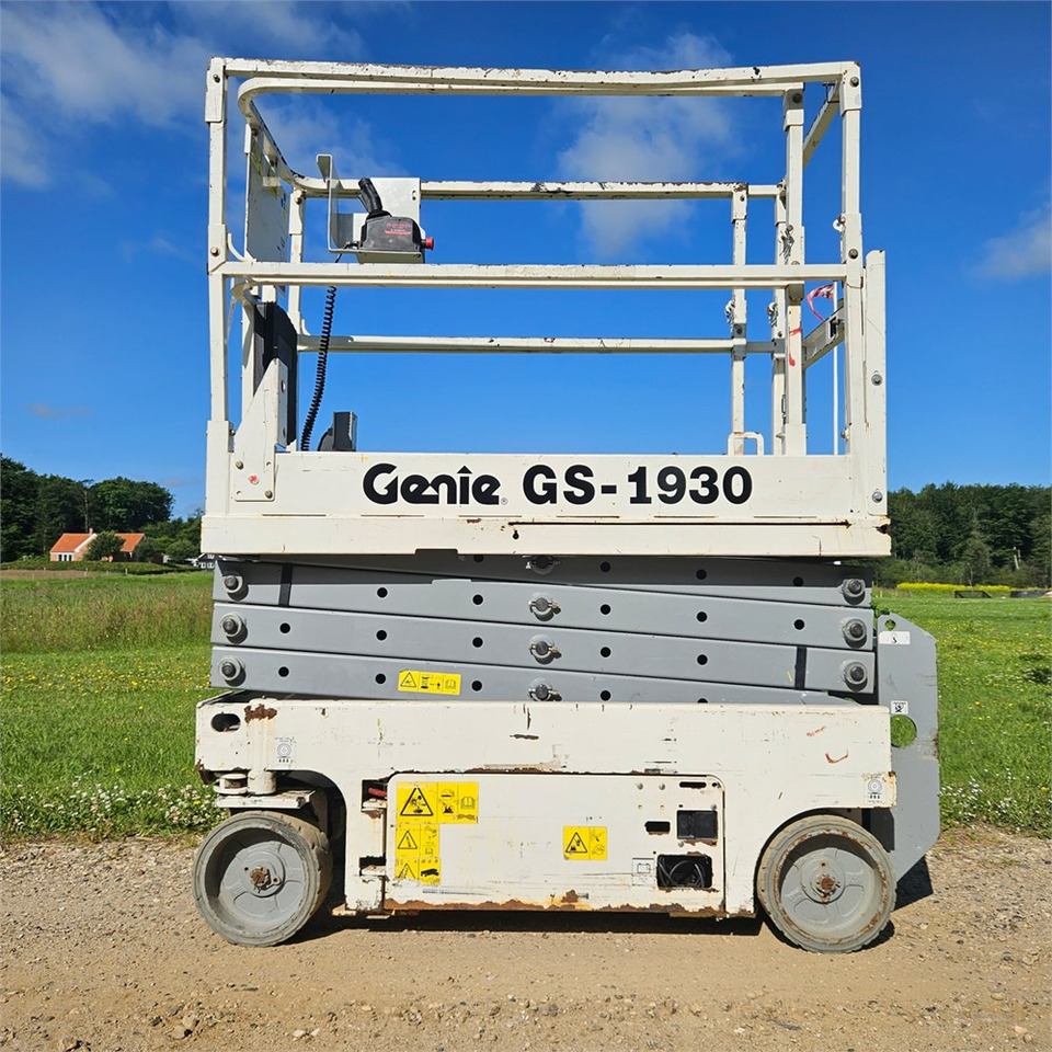 Genie GS 1930 - Nacelle ciseaux: photos 2 Genie GS 1930 - Nacelle ciseaux: photos 2