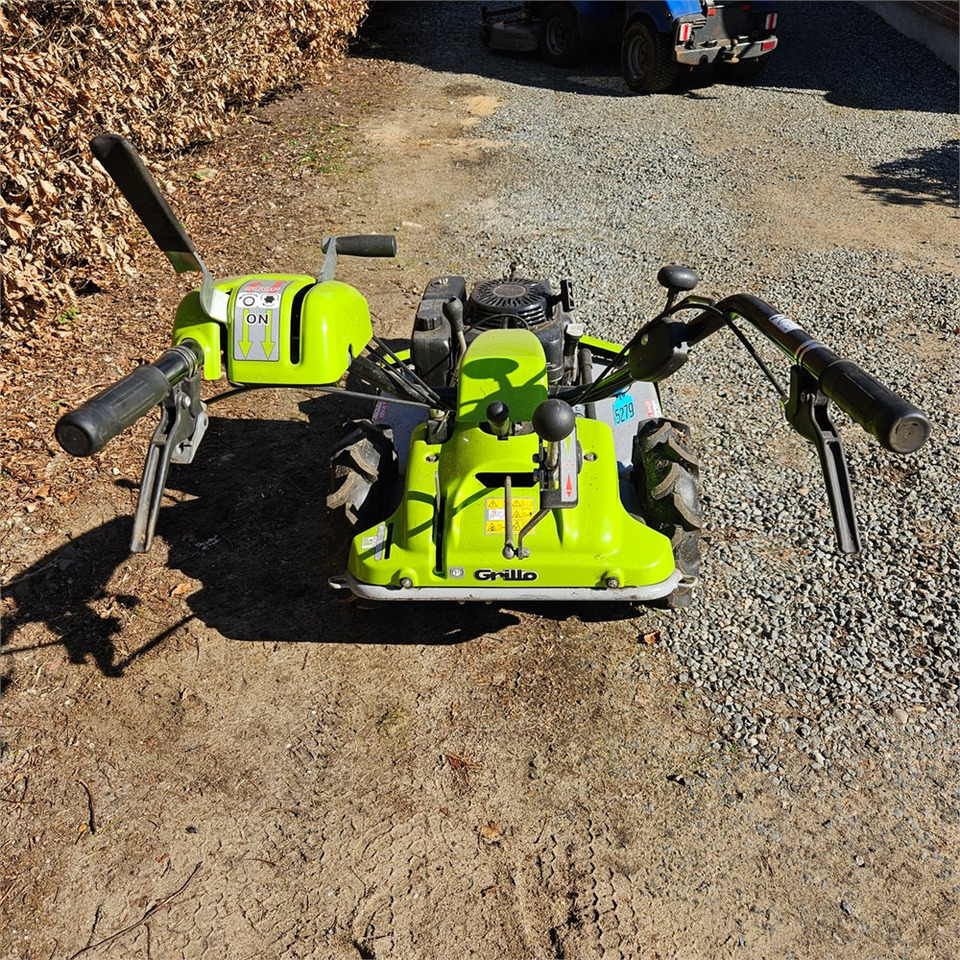 Grillo CL75 - Motofaucheuse: photos 4 Grillo CL75 - Motofaucheuse: photos 4