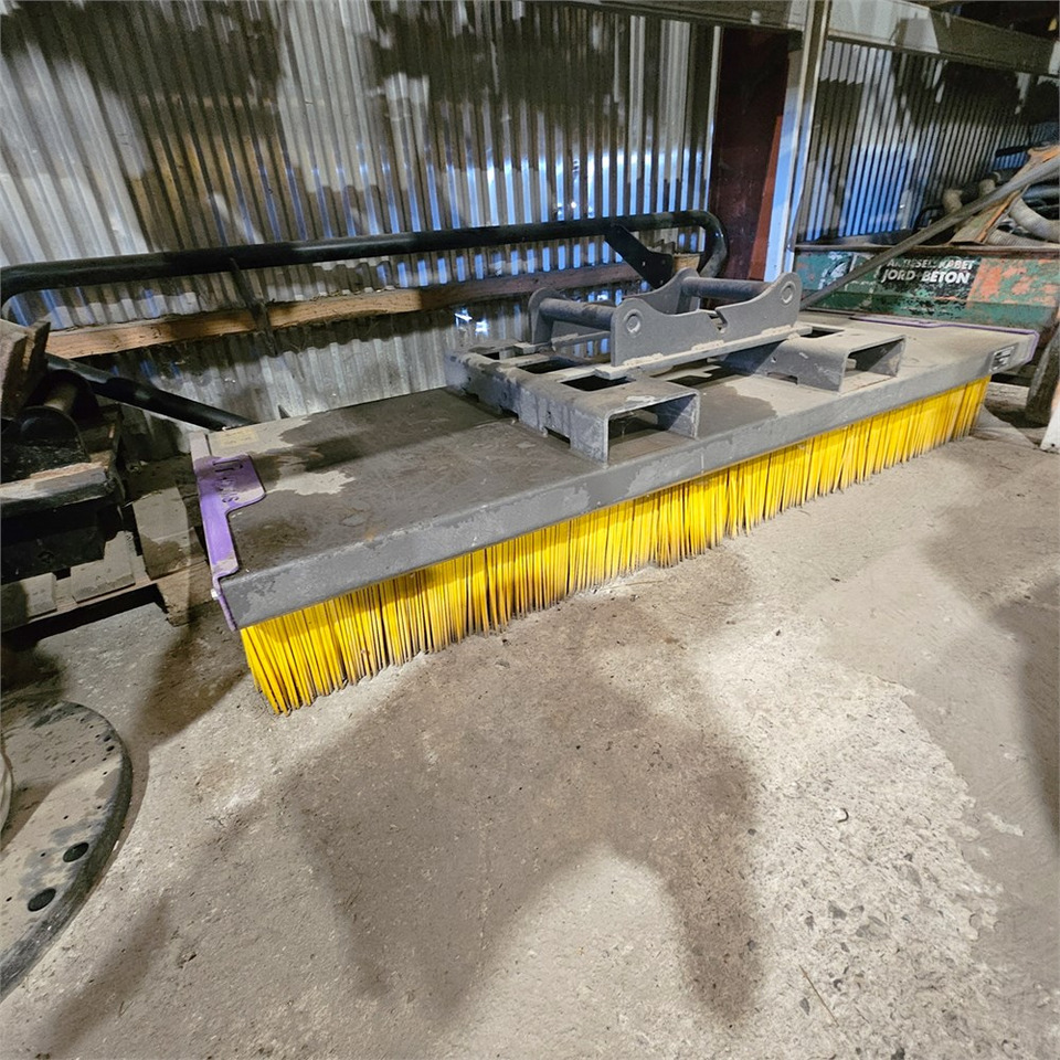 HOLMS HB - 2,0 - Brosse: photos 2 HOLMS HB - 2,0 - Brosse: photos 2