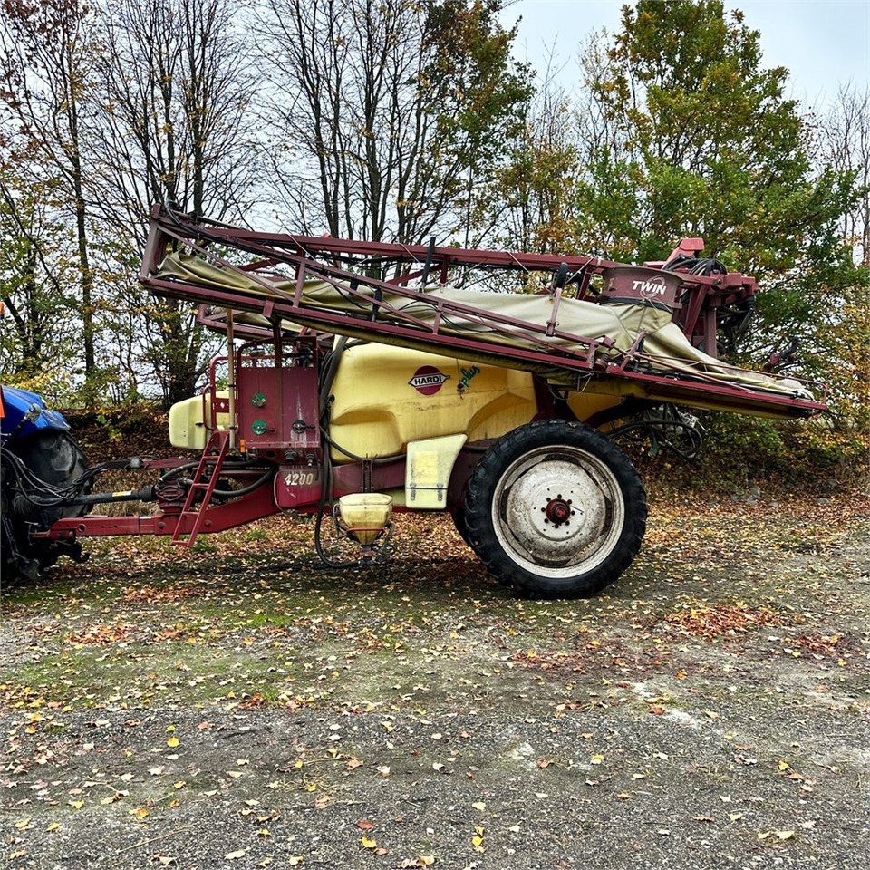 Hardi -Twin cm plus 32 - Pulvérisateur: photos 3 Hardi -Twin cm plus 32 - Pulvérisateur: photos 3