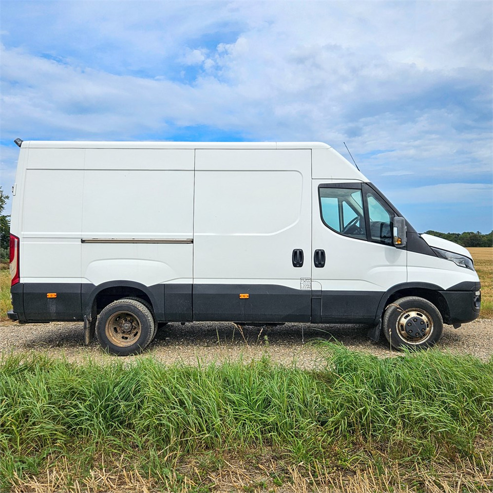 Iveco DAILY - Fourgon utilitaire: photos 3 Iveco DAILY - Fourgon utilitaire: photos 3