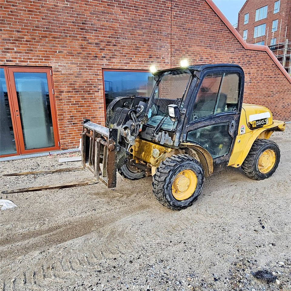 JCB 520-40 - Chariot télescopique: photos 1 JCB 520-40 - Chariot télescopique: photos 1