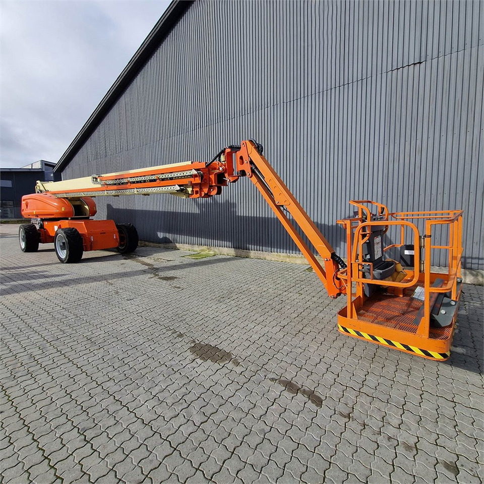 JLG 1350SJP - Nacelle télescopique: photos 3 JLG 1350SJP - Nacelle télescopique: photos 3