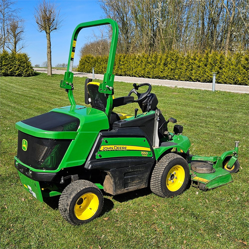 John Deere 1550 TerrainCut - Motofaucheuse: photos 5 John Deere 1550 TerrainCut - Motofaucheuse: photos 5