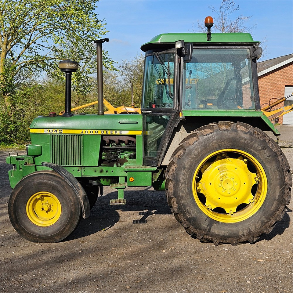 John Deere 2040 - Tracteur agricole: photos 3 John Deere 2040 - Tracteur agricole: photos 3