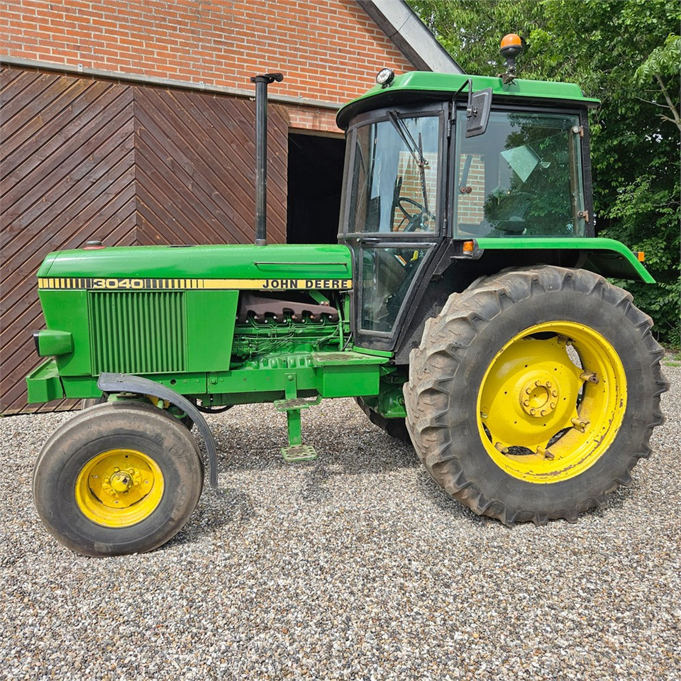 John Deere 3040 - Tracteur agricole: photos 2 John Deere 3040 - Tracteur agricole: photos 2