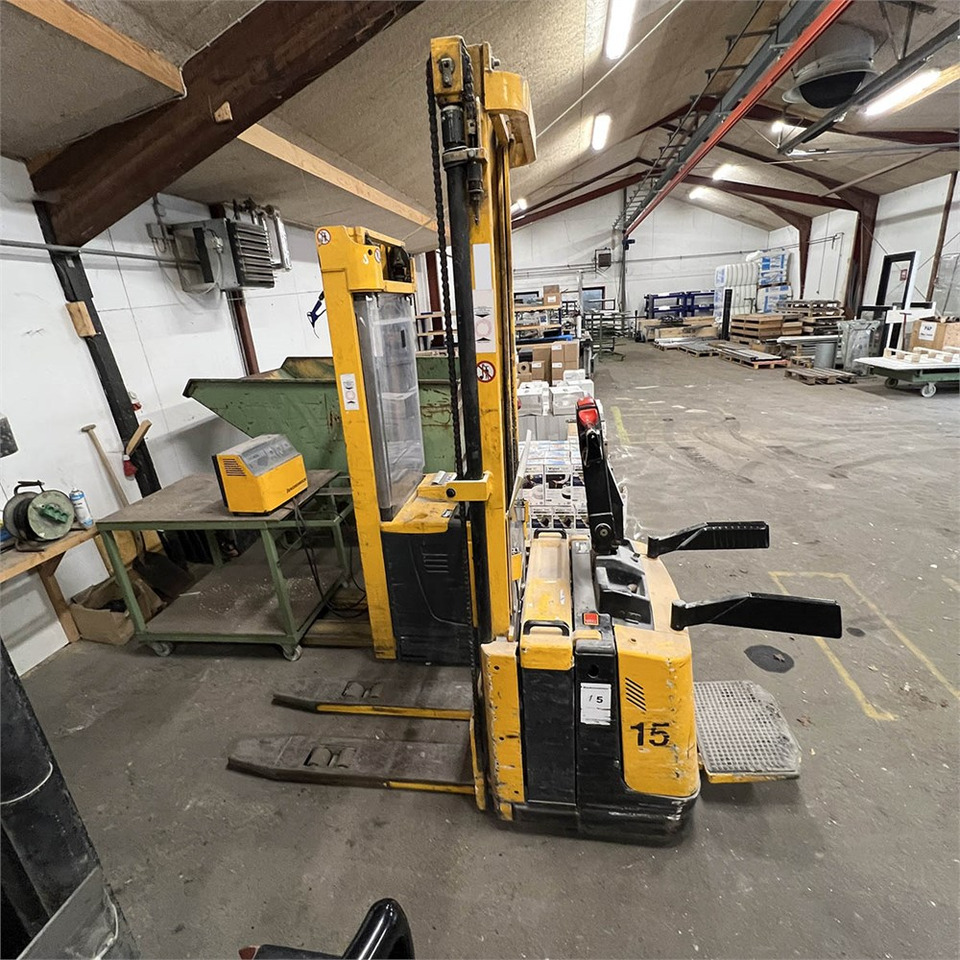 Jungheinrich Hawker Perfect Plus 3 PzB 300 - Transpalette: photos 1 Jungheinrich Hawker Perfect Plus 3 PzB 300 - Transpalette: photos 1