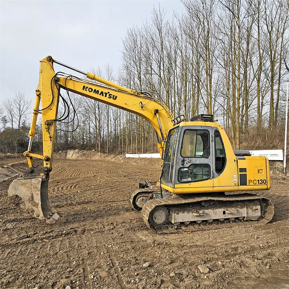 Komatsu PC130-6K - Pelle sur chenille: photos 1 Komatsu PC130-6K - Pelle sur chenille: photos 1