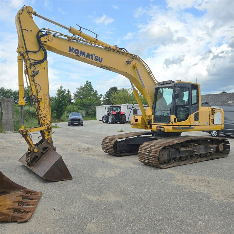 Komatsu PC210 LC-8 - Pelle sur chenille: photos 2 Komatsu PC210 LC-8 - Pelle sur chenille: photos 2